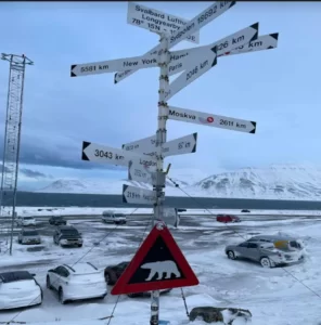 Picture taken by author at the Longyearbyen, Norway airport, March 10, 2023.